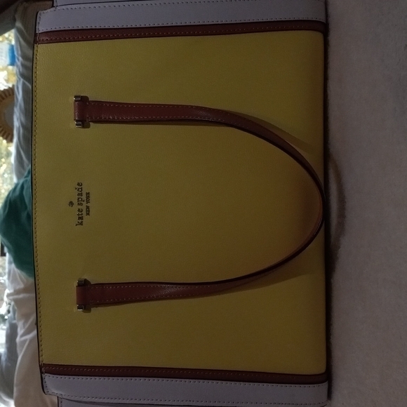 Kate Spade Patterson Drive Geraldine in Limelight w/ Matching Kate Spade Wallet - Picture 10 of 16